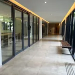 Studio - Premium 2